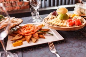 Popular Restaurants Near Me for Every Craving