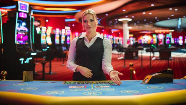How to chơi poker and gain an advantage