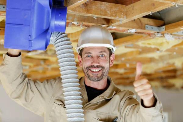 What Does an HVAC Contractor Look for When a System Runs Constantly